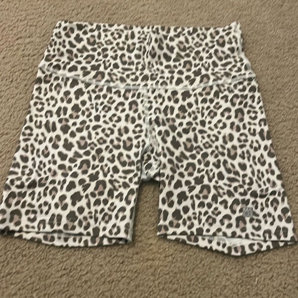 Malo Leopard running shorts